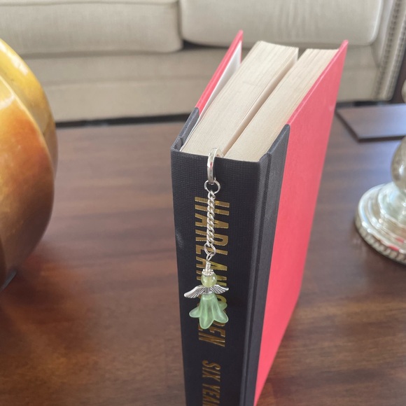 Handmade Light Green Angel Fairy Bookmark with Silver Tone Hook - ideal Gift - Picture 4 of 7